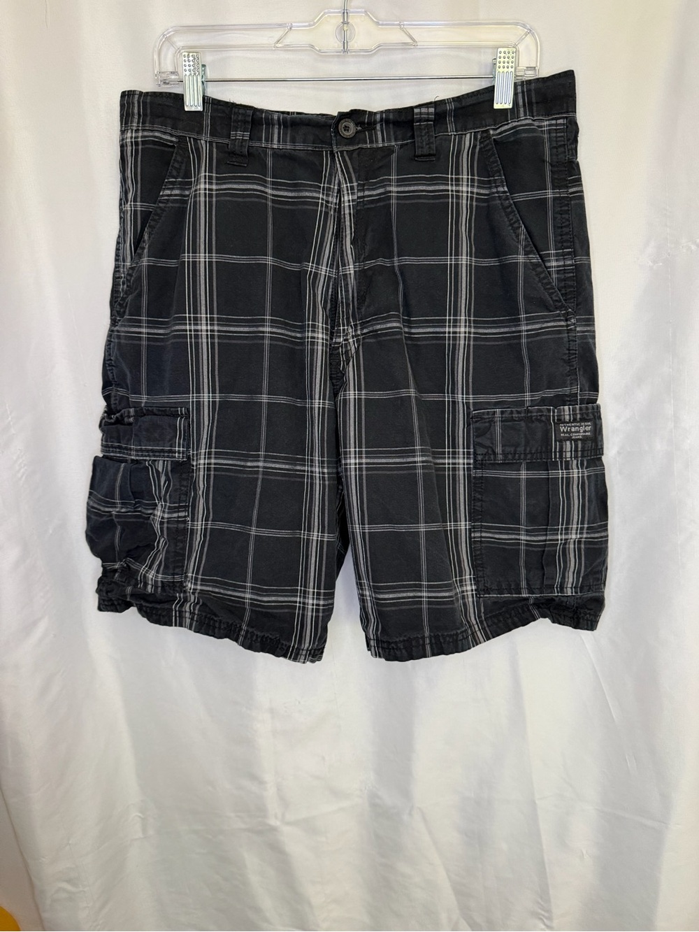 Wrangler Black Plaid Cargo Shorts